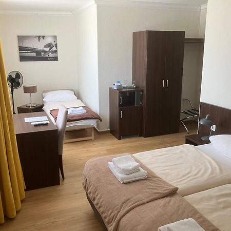Hotel Mercedes City Бон Екстериор снимка