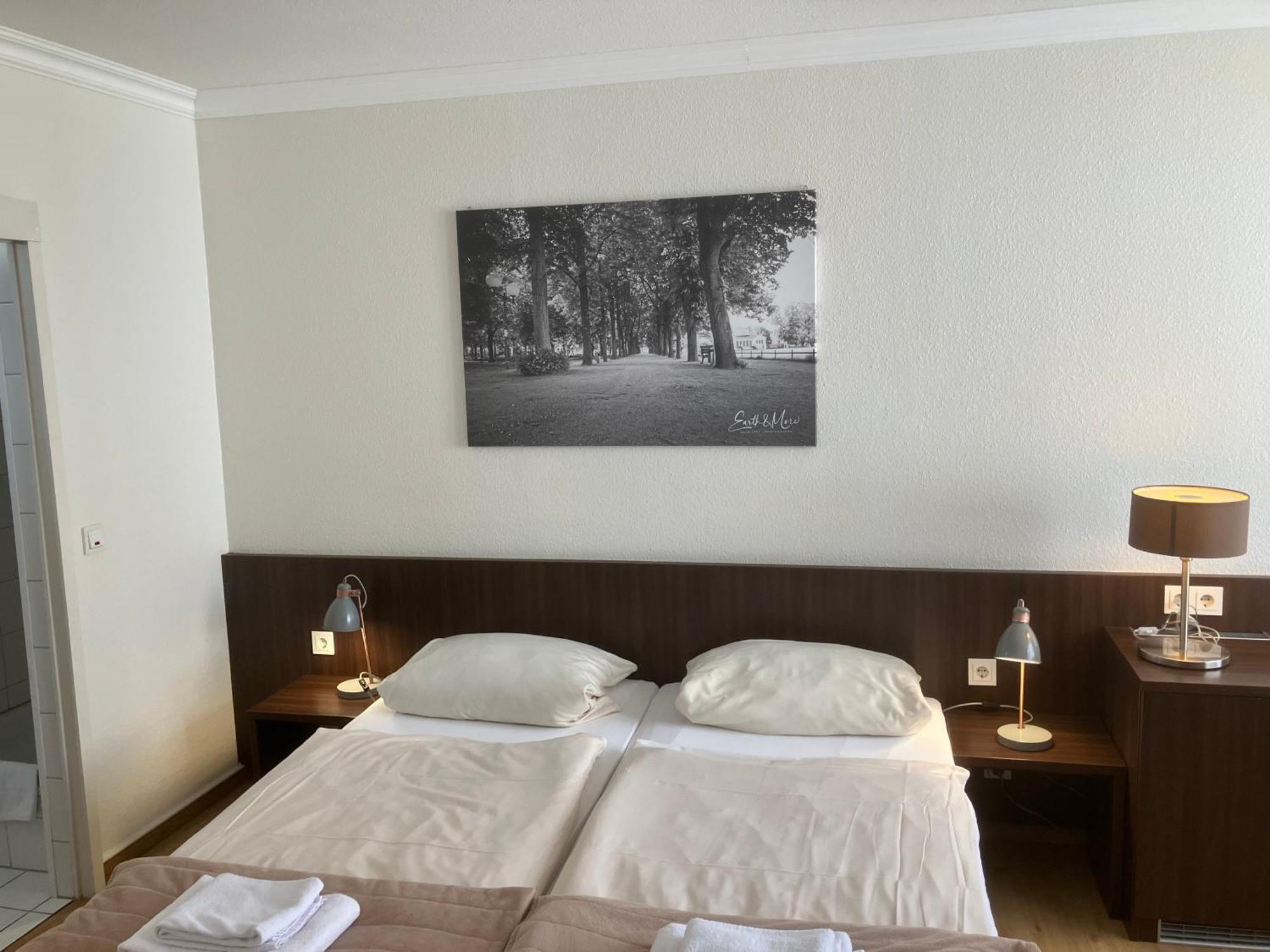 Hotel Mercedes City Бон Екстериор снимка