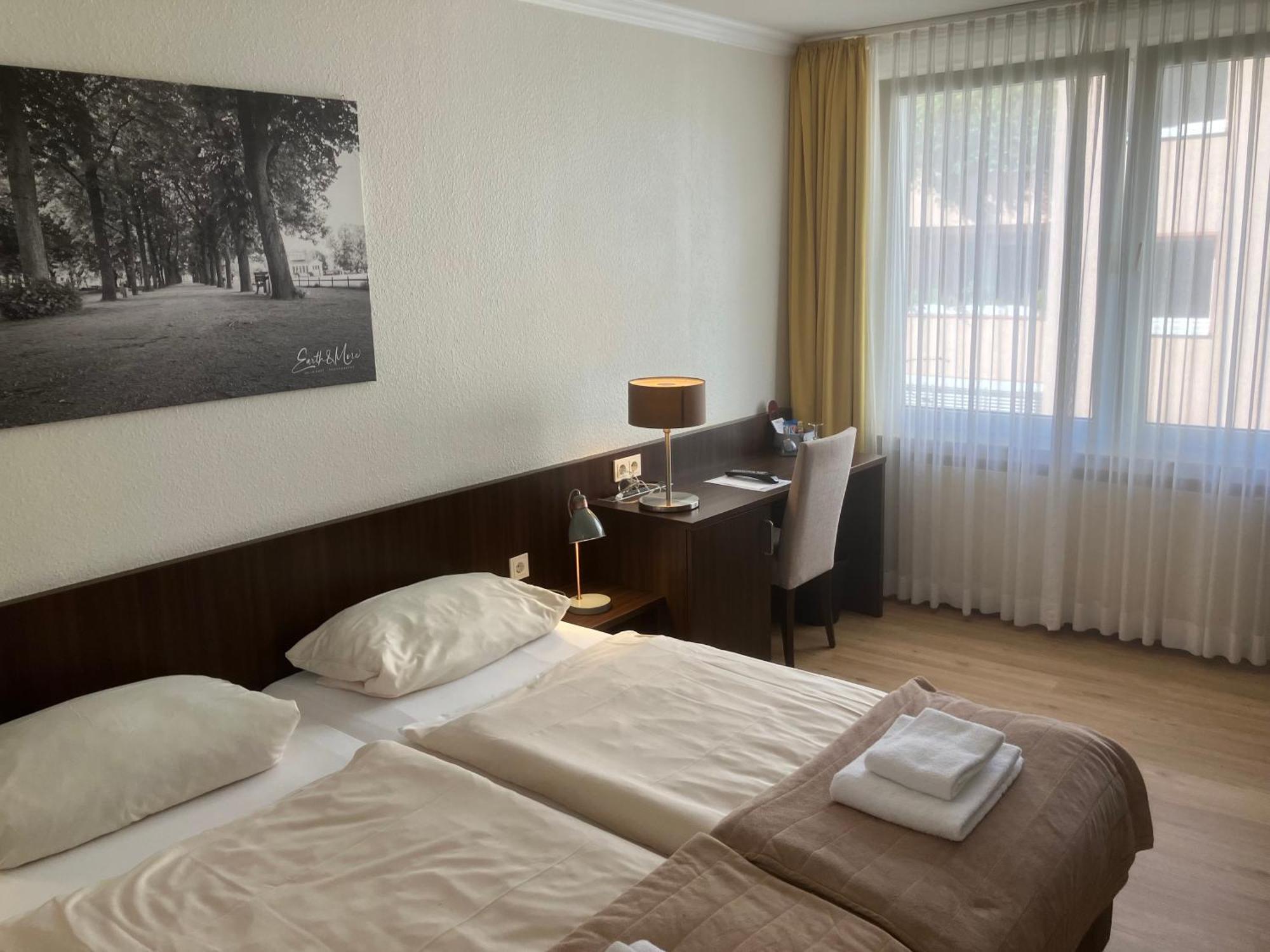 Hotel Mercedes City Бон Екстериор снимка